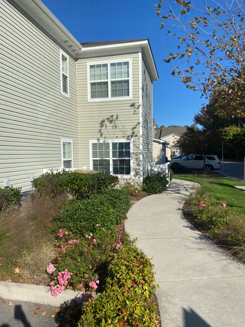 Spacious 3-Bedroom Home in the Heart of Virginia Beach – photo 2