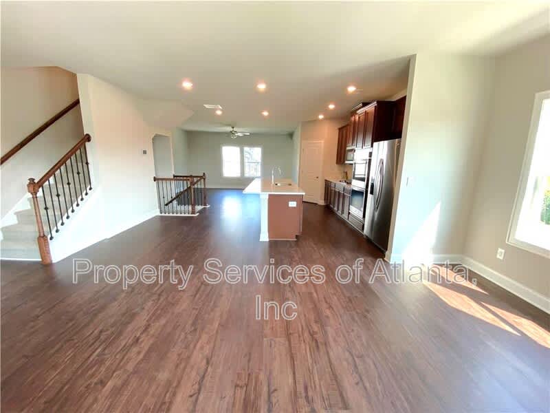 912 Sweetwater Grv – photo 1