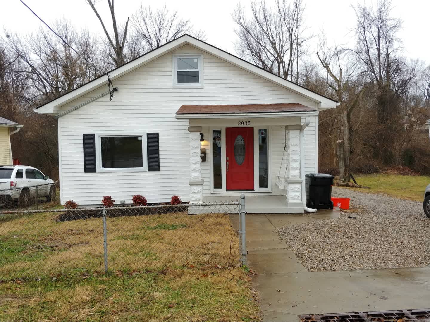 Amazing Newly Renovated Three Bedroom Home off Zorn Avenue – photo 2