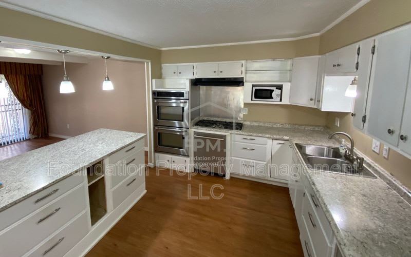 3656 Haughton Ln – photo 3
