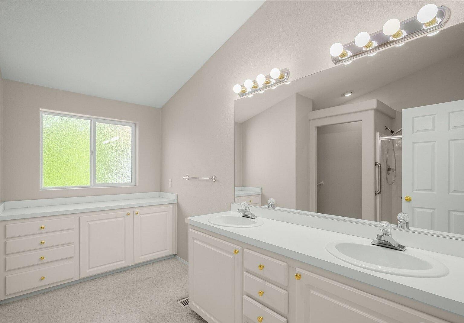 23606 Lake Dr W – photo 4