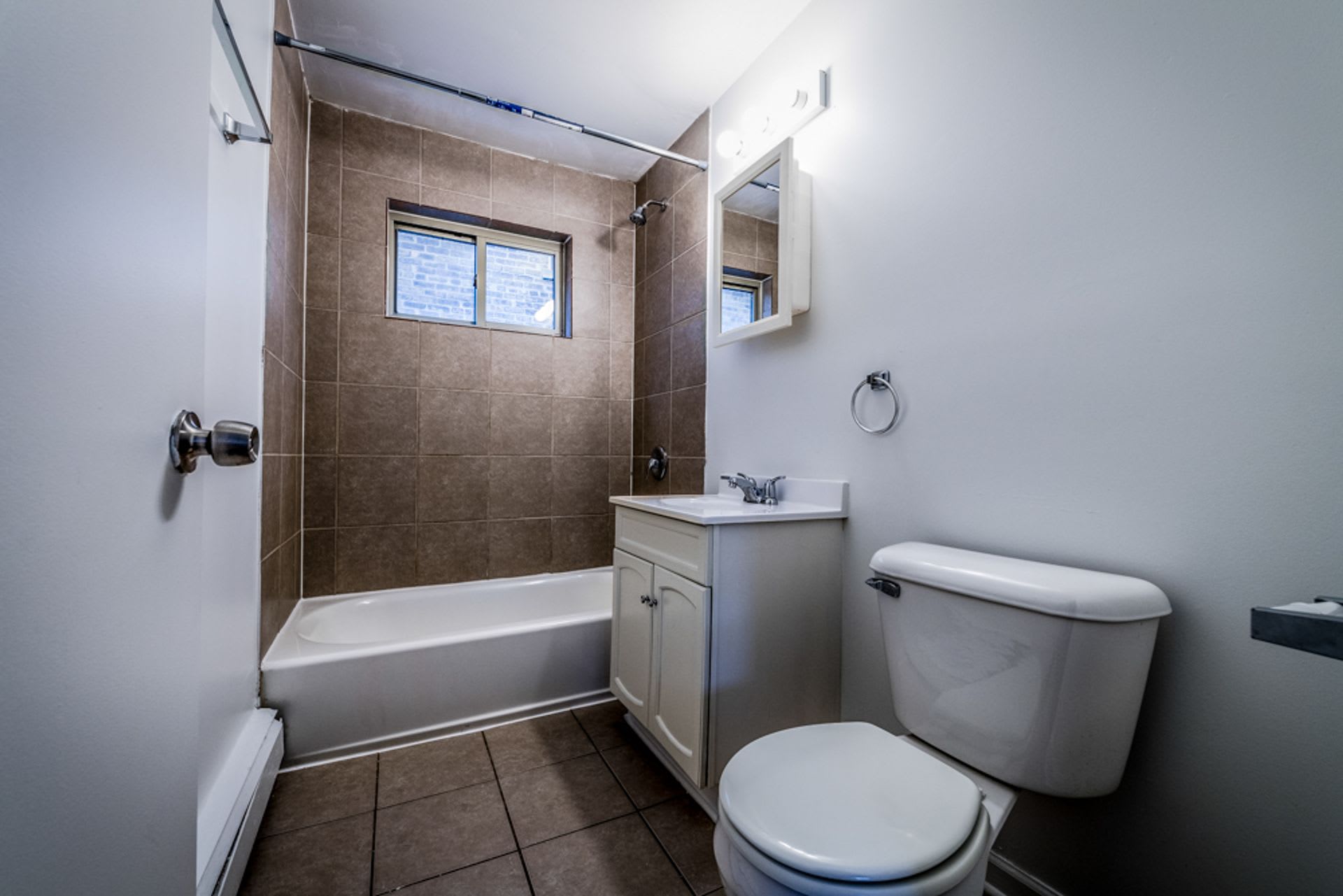 8100 S Drexel Ave – photo 2
