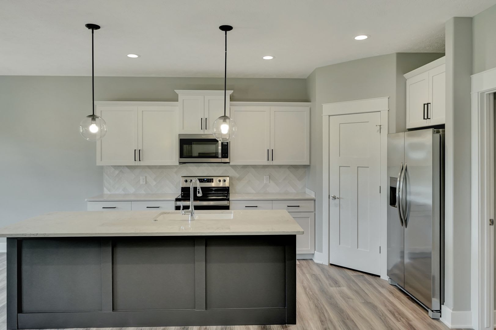 Luxury Townhome – photo 3