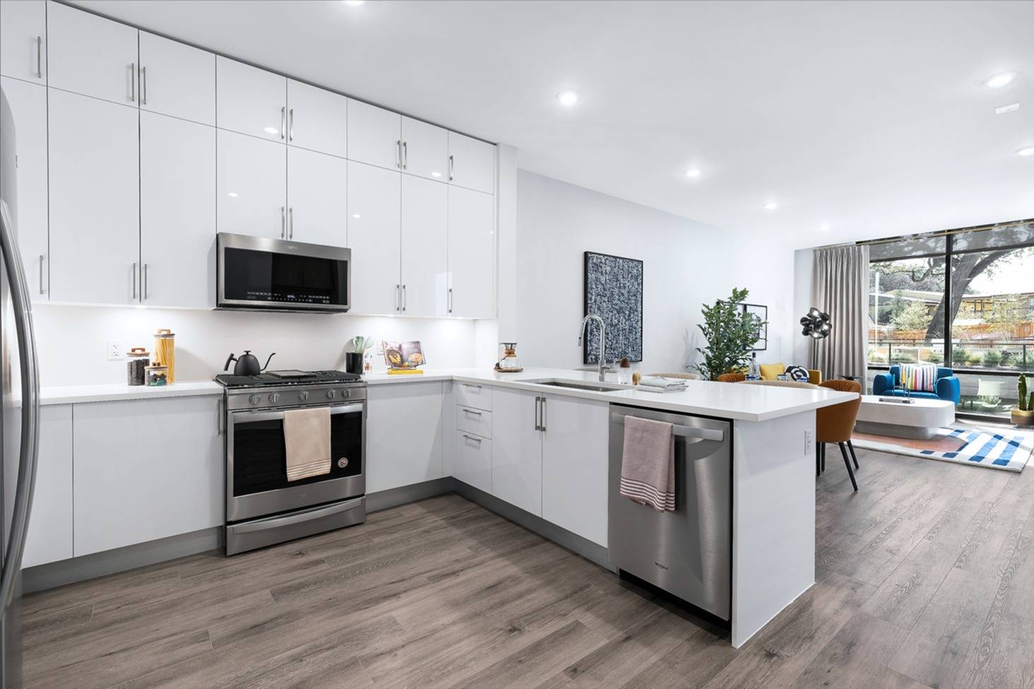 1155 Barton Springs – photo 2