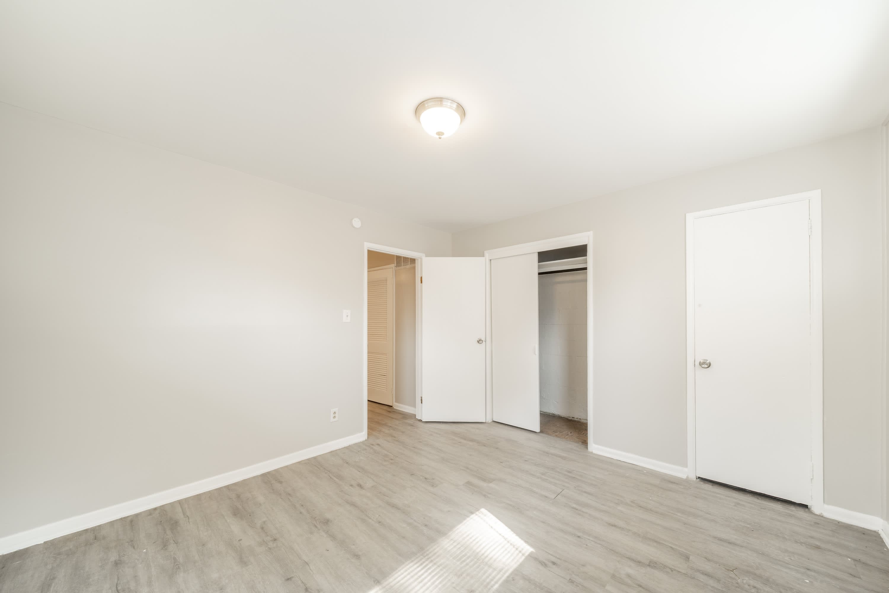 1719 North Livingston Avenue – photo 5