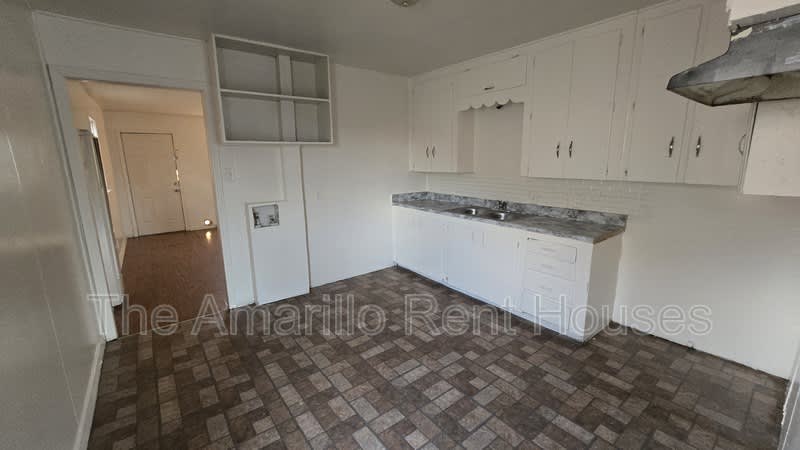 1113 NW 21st Ave – photo 2