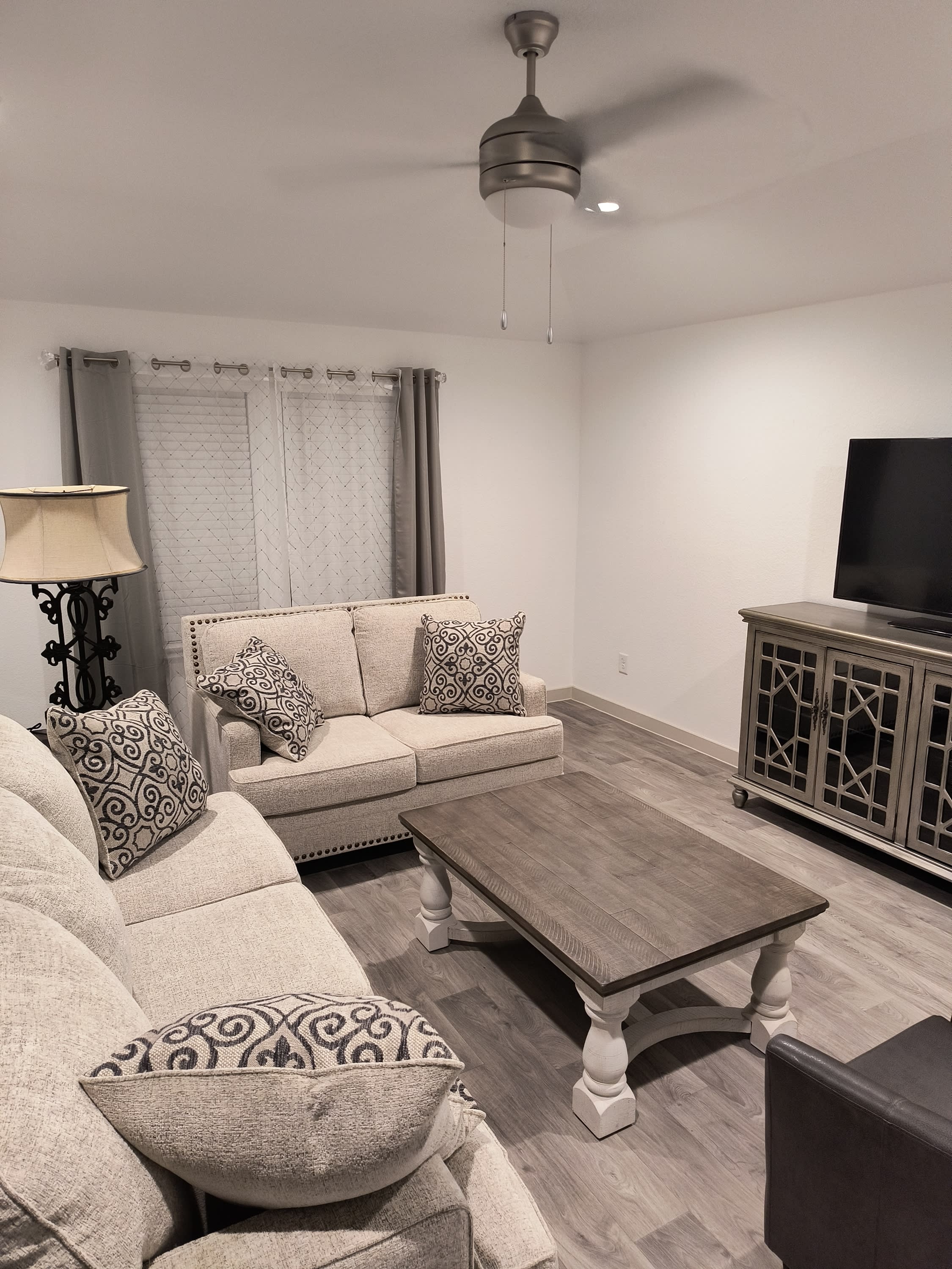 350 Silverbridge Court – photo 5