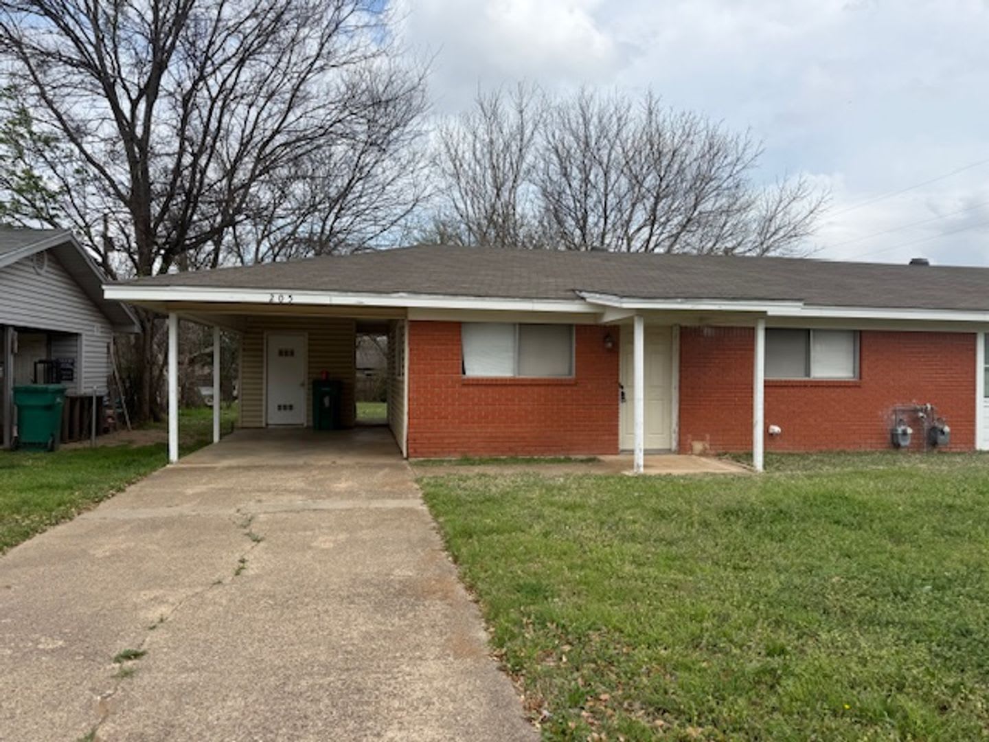 Lacy Lakeview Duplex – photo 1