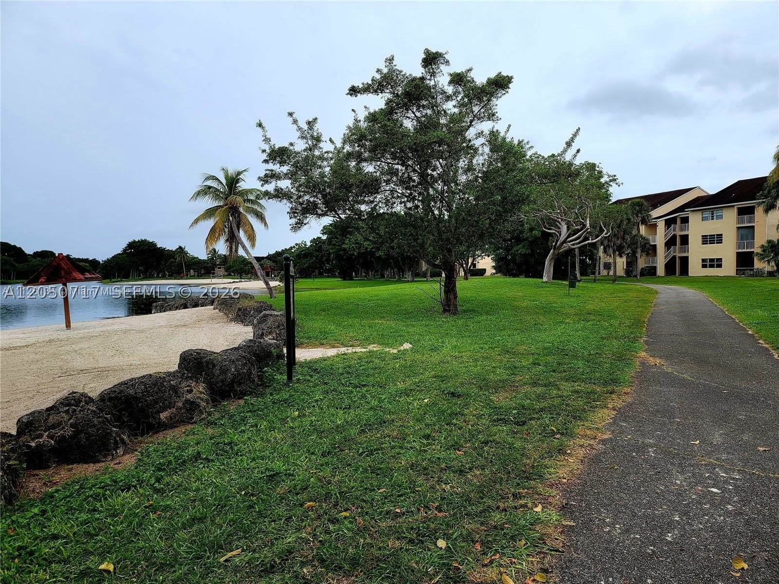 15320 SW 106th Ter – photo 5