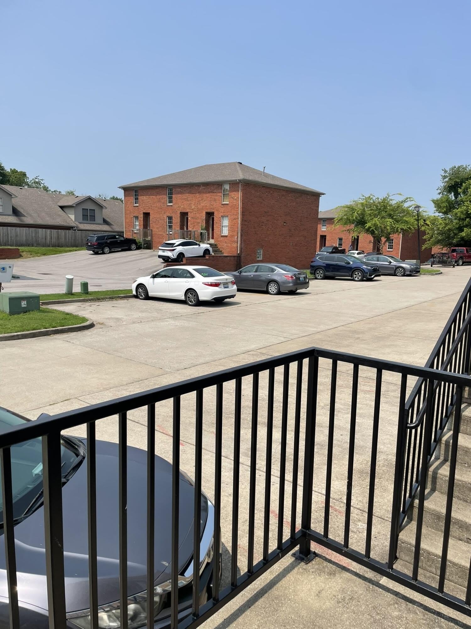 352 High St Apt 3 – photo 3