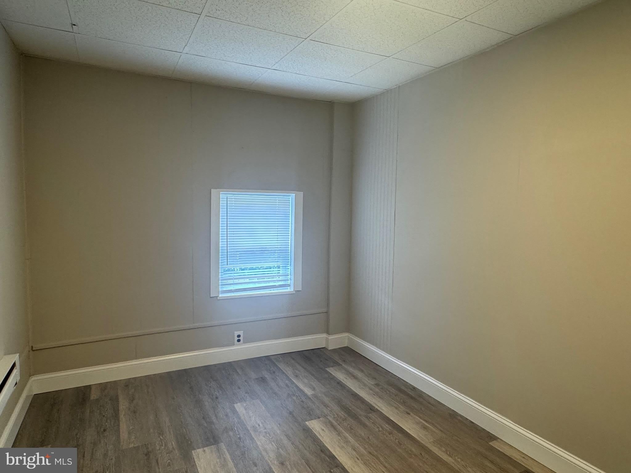 694 N DELAWARE Street – photo 4