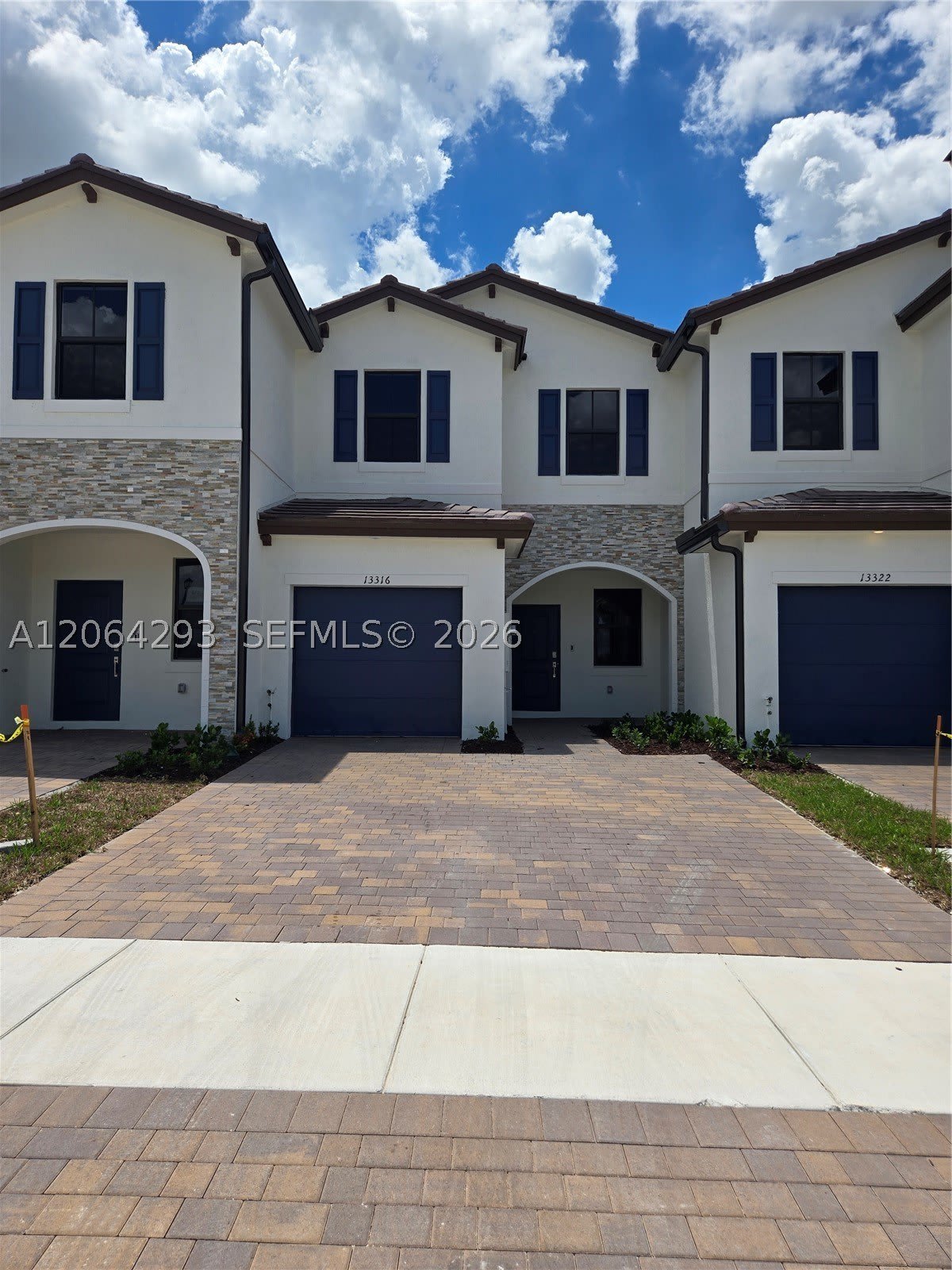13316 SW 232nd Ter – photo 2