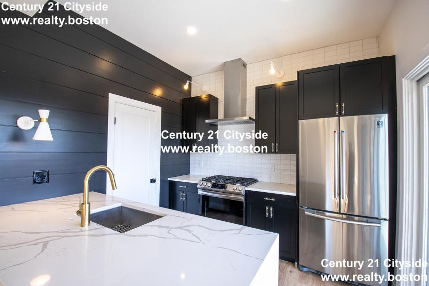 275 Webster – photo 4