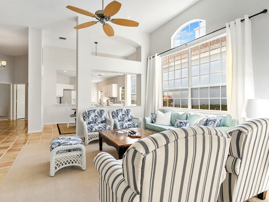 8823 Lakeside Circle – photo 4