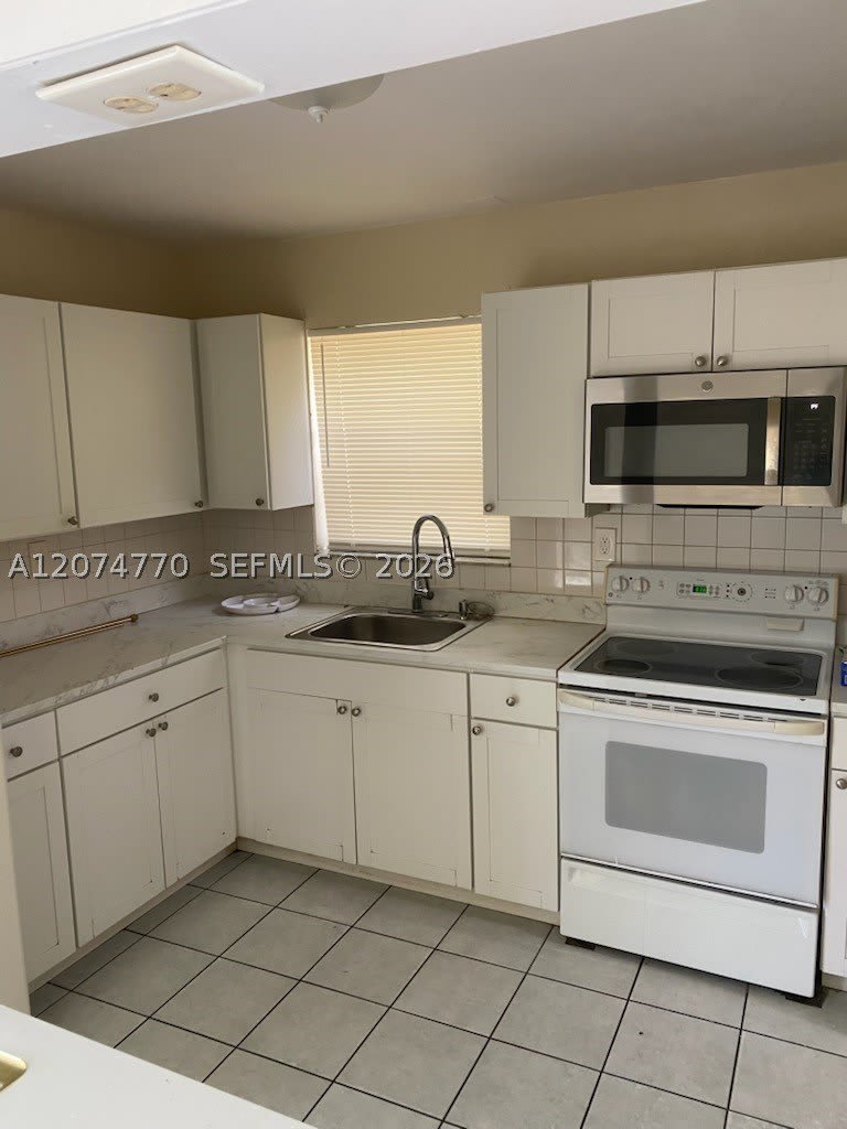 27922 SW 130th Ct – photo 5