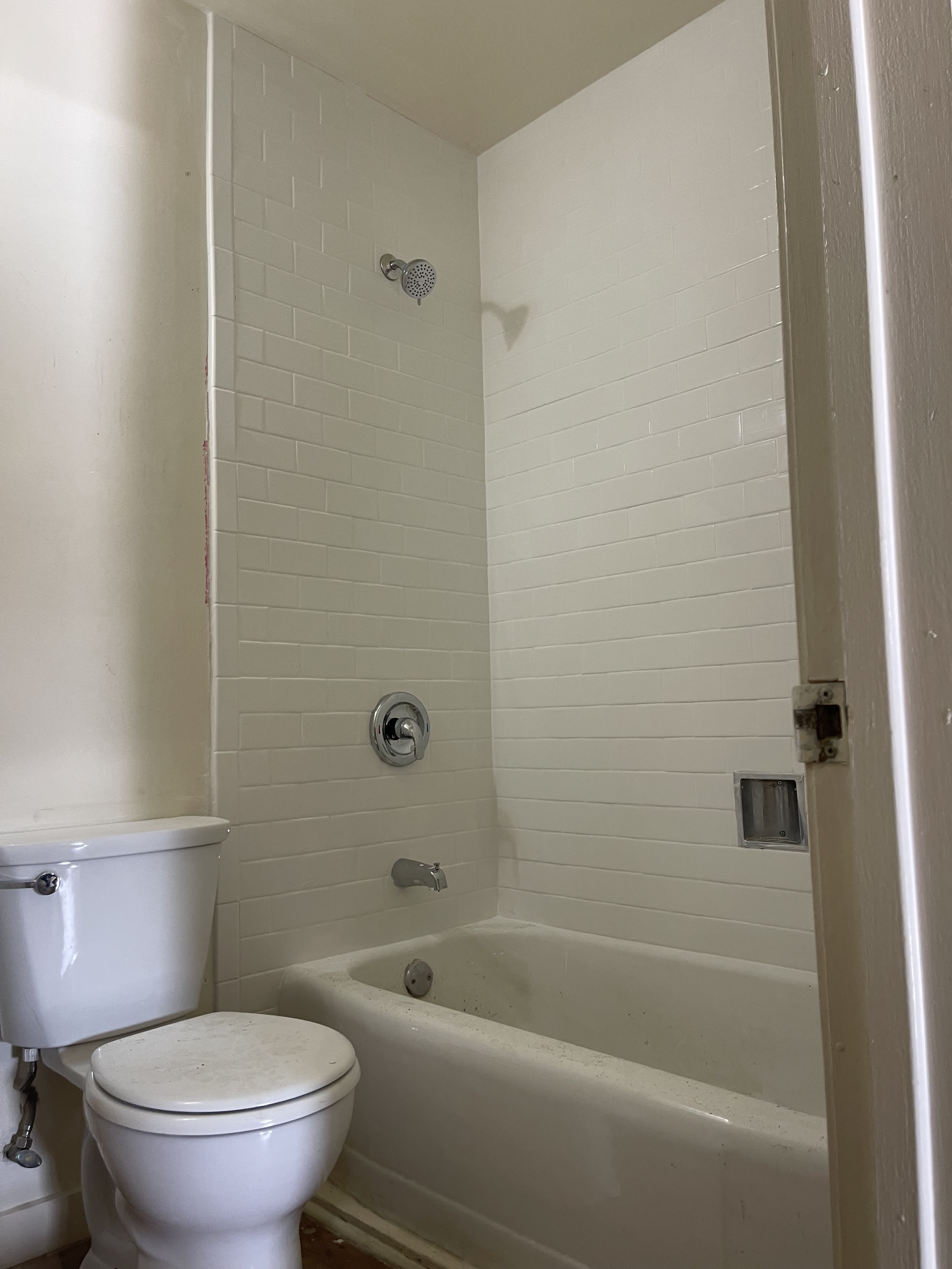 1560 Ronald Ave – photo 5