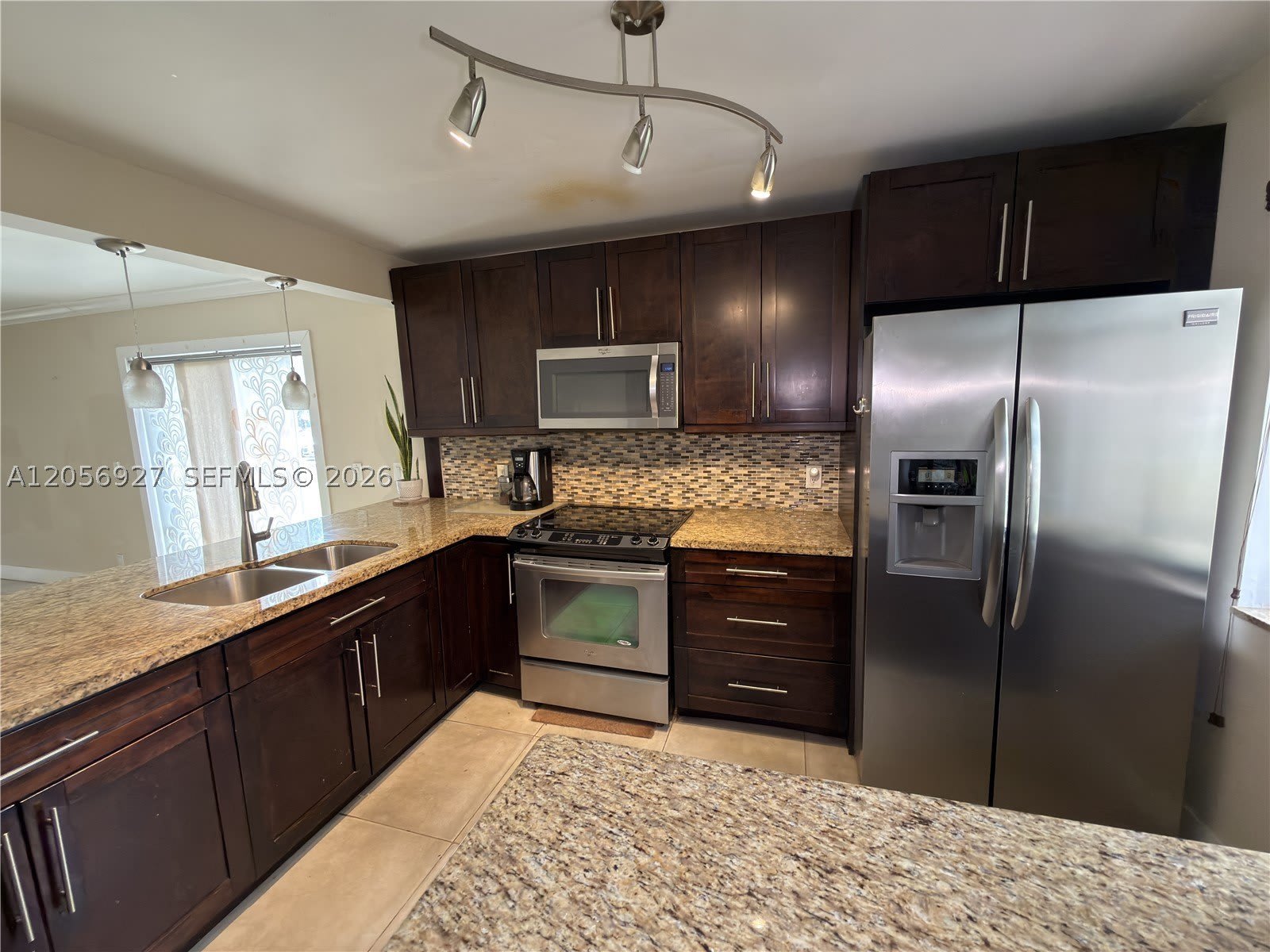 320 Racquet Club Rd – photo 1