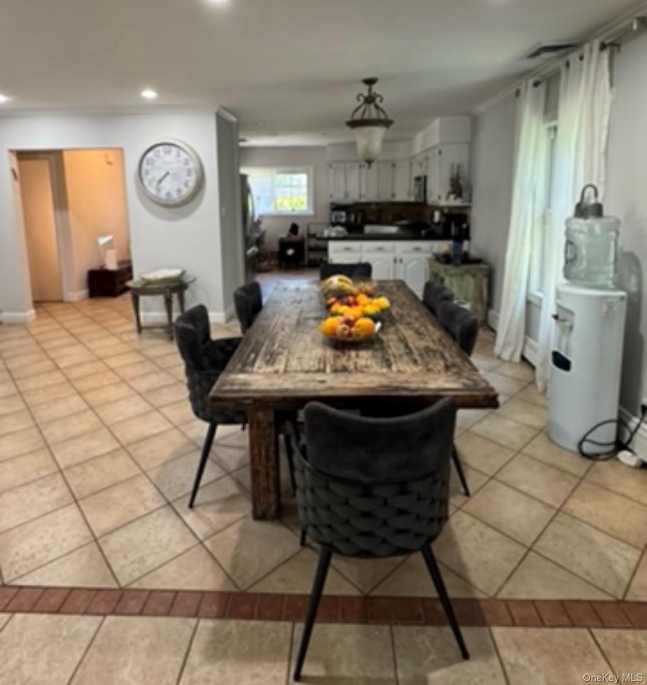 1498 Kew Avenue – photo 3