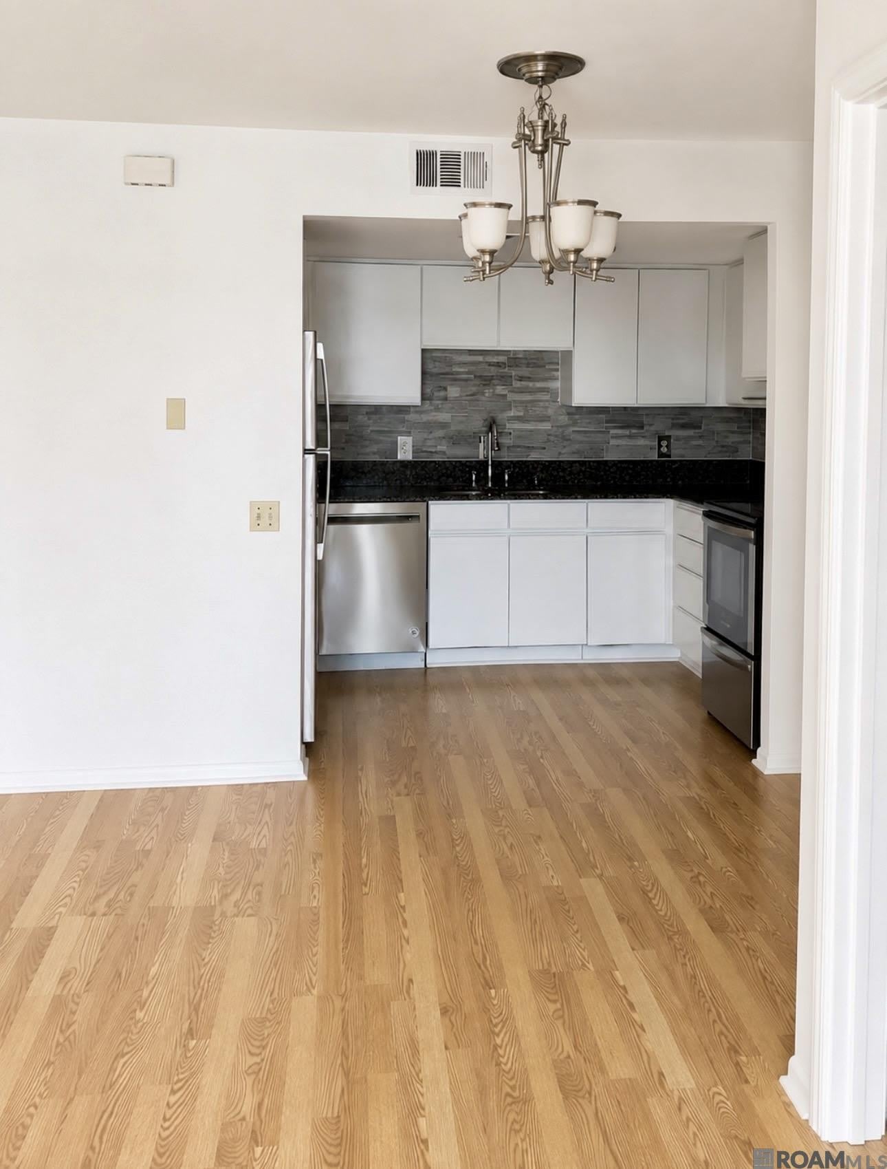 1490 Harbor Drive – photo 2