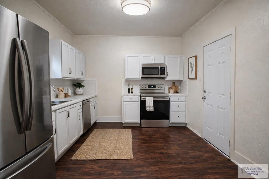 1417 E MADISON ST. – photo 4