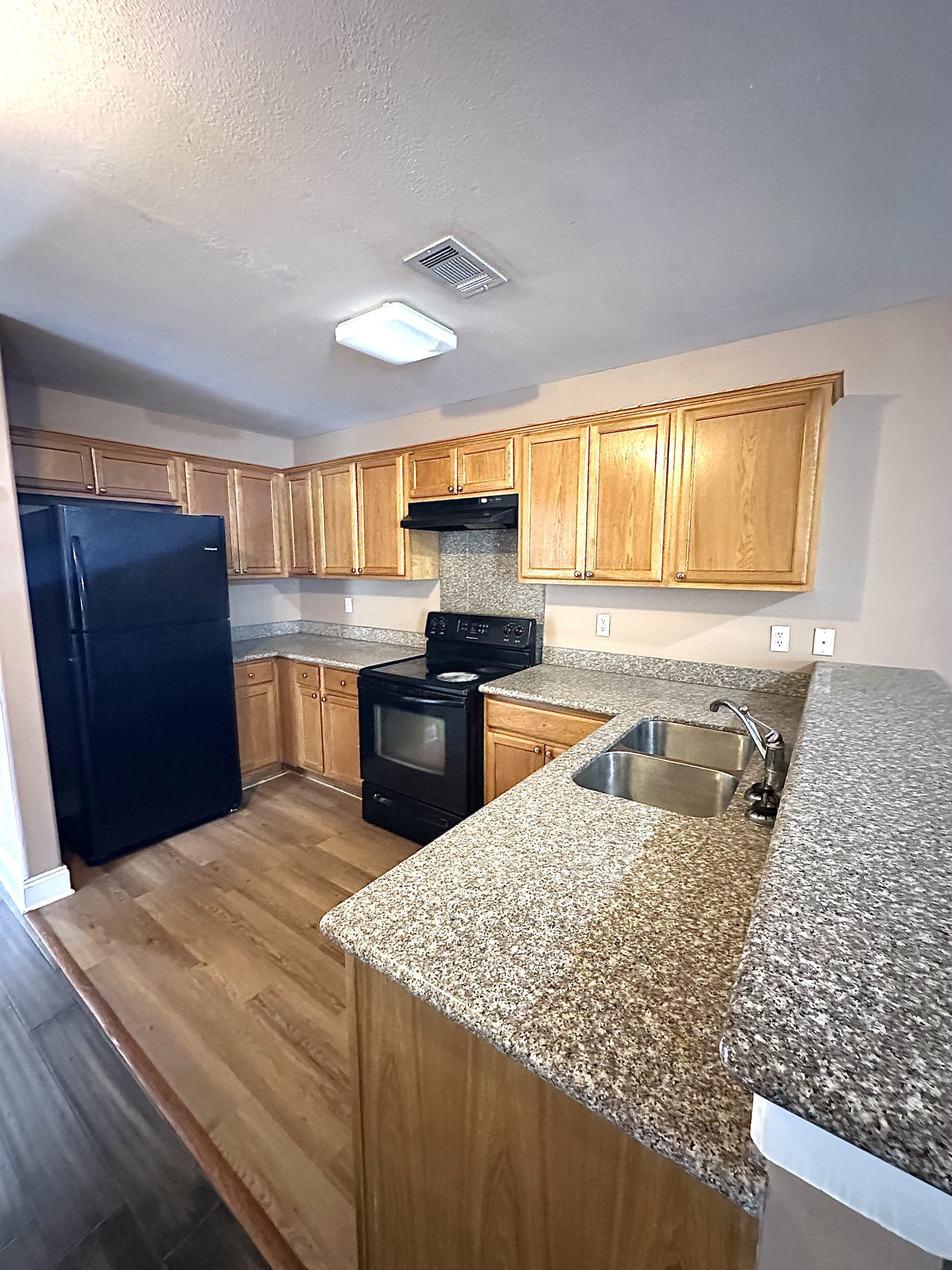 5177 Mount Shasta Drive C – photo 3