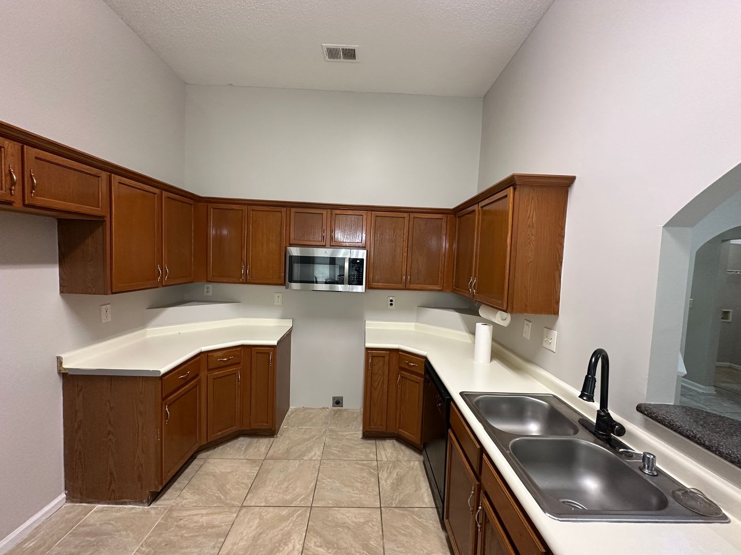 Available Now! 3 BR/ 2 BA newly renovated with NO CARPET in Shelby Woodlands – photo 4