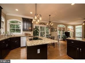 444 WINCHESTER Street – photo 3
