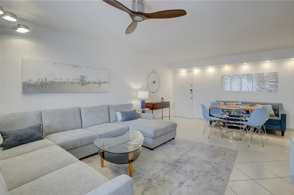 3020 NE 16th Avenue – photo 2