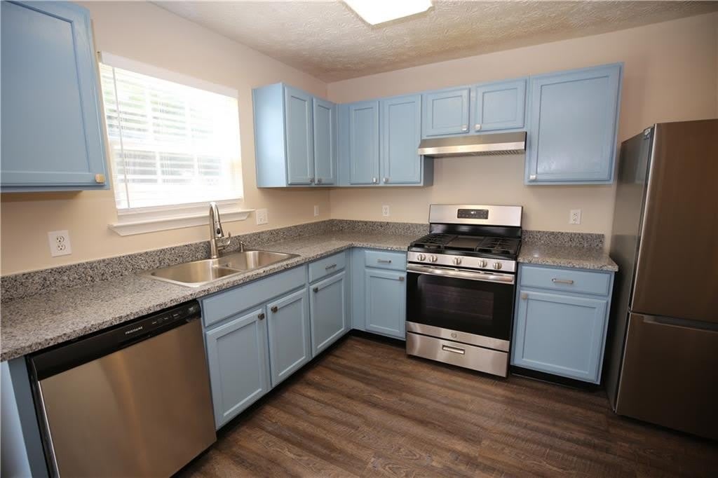 514 Carrington Court – photo 4