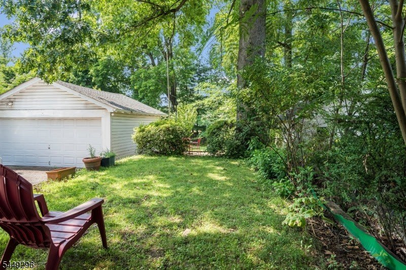 34 Montclair Ave – photo 5