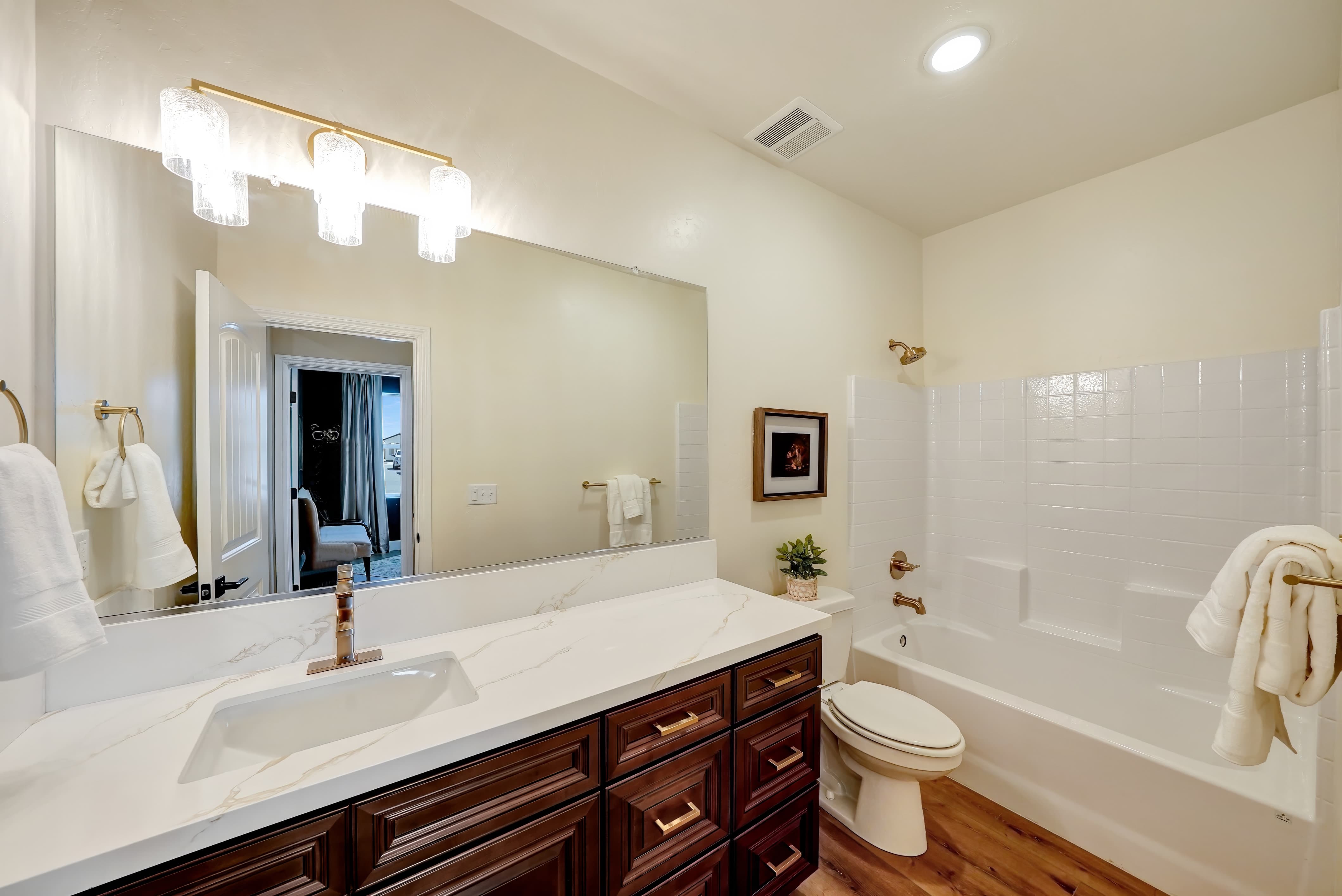 137 N Un St – photo 4