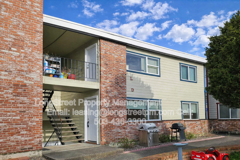 780 NW Joy Ave – photo 1