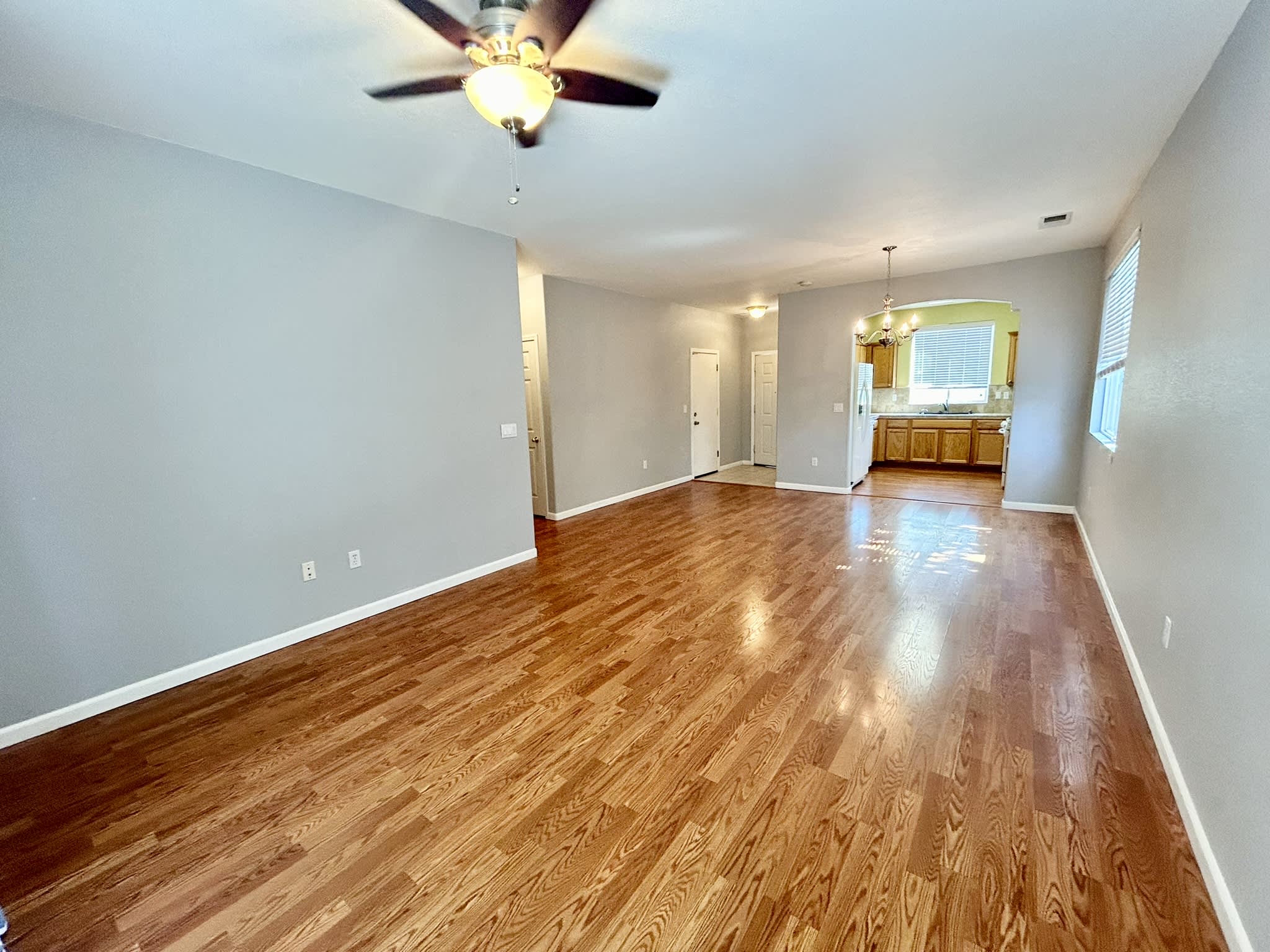 392 Royal Troon Dr – photo 2