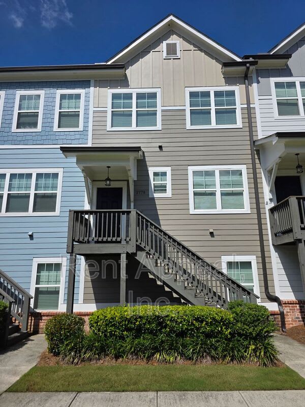 3779 Oxford Circle – photo 1