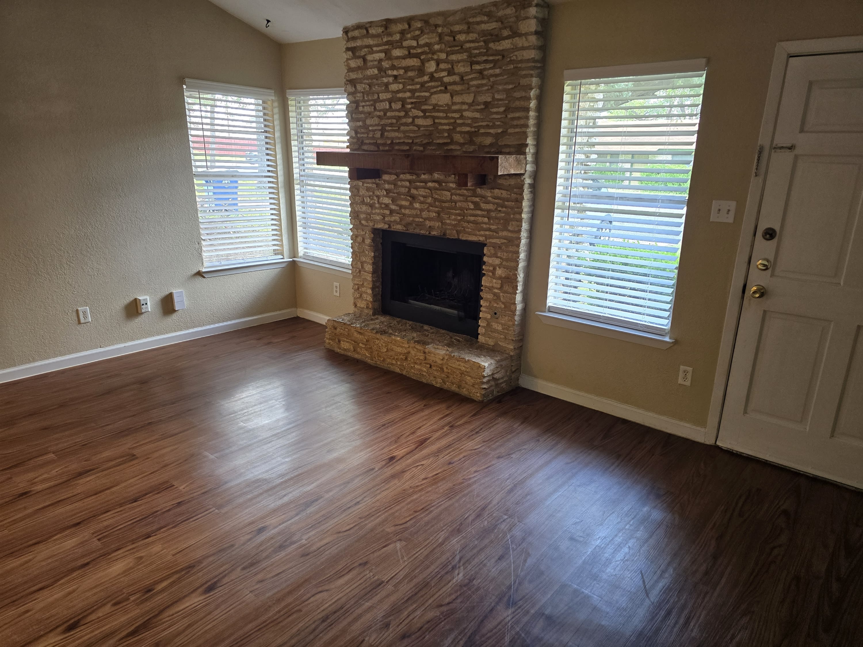 7102 Dan Jean Drive B – photo 2