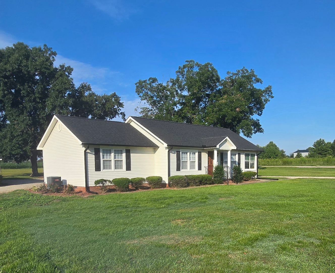 Coming Soon Updated Farmhouse – photo 2