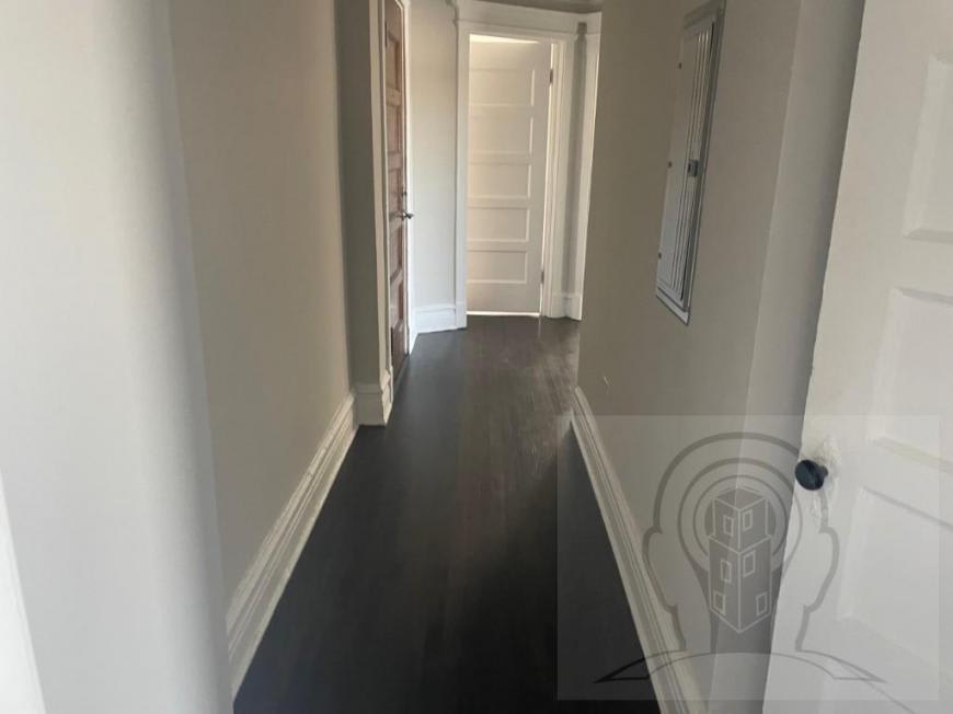 1010 W Dakin St – photo 2