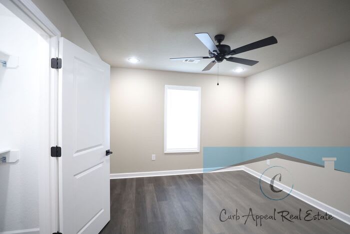 910 East Word Avenue – photo 5