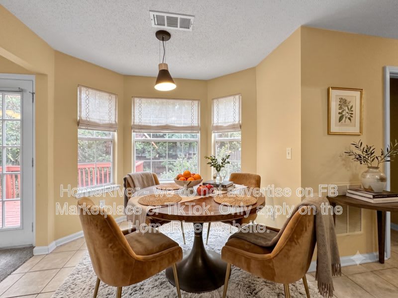 10761 Tara Village Way – photo 4