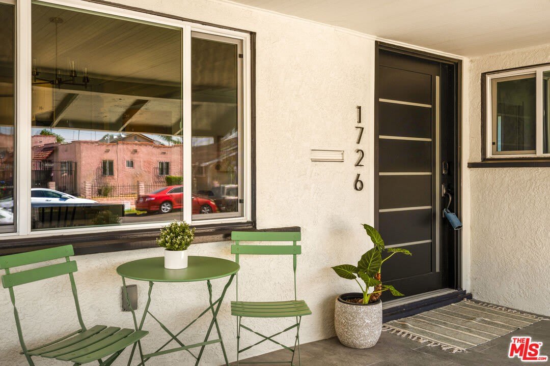 1726 W 52Nd St – photo 4