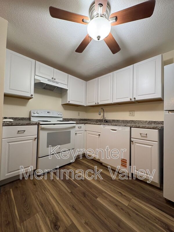 700 Robbins Ave – photo 4