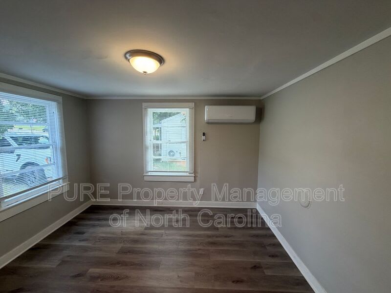 930 Dixie St – photo 5