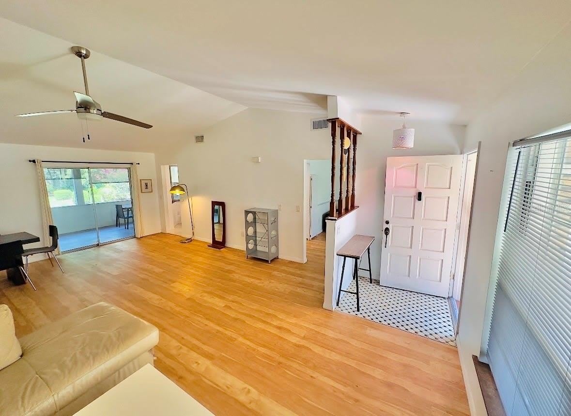 104 Hartwood St HARTWOOD – photo 4