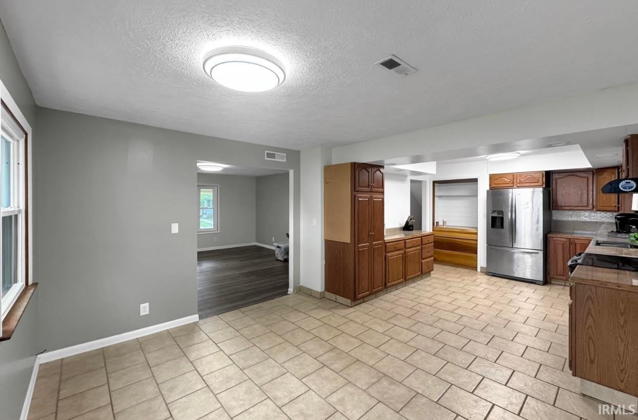 205 S Bryan Avenue – photo 5