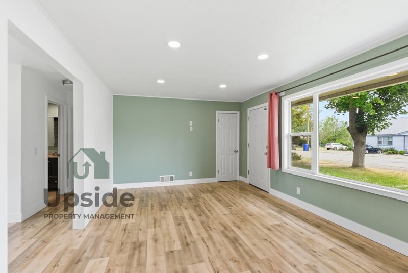 8719 East Valleyway Avenue – photo 3