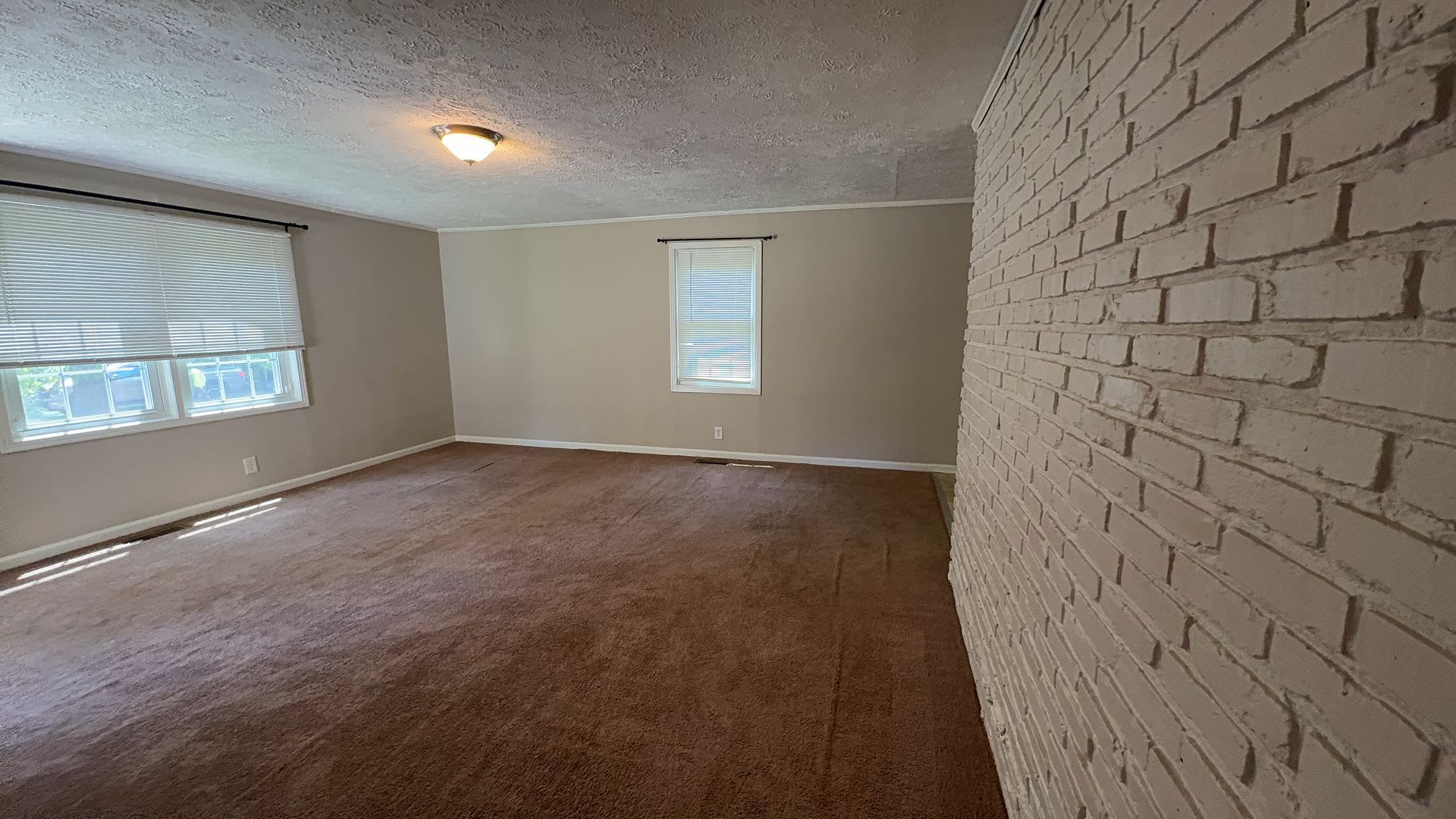 1095 Foster Circle – photo 3