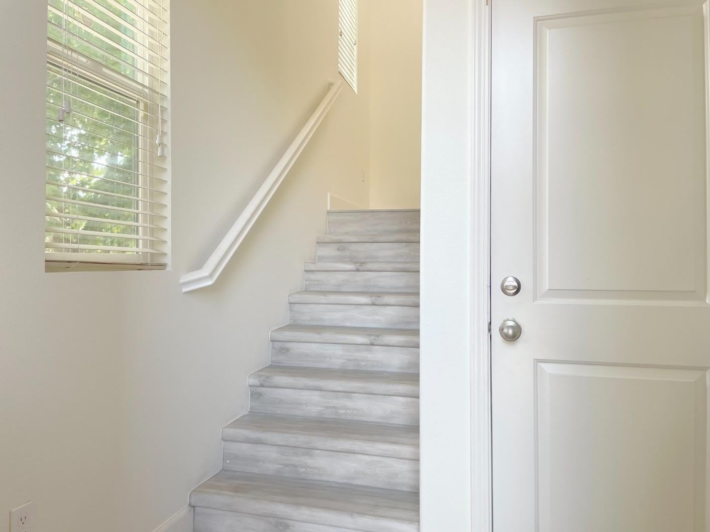1604 Lee WAY – photo 3