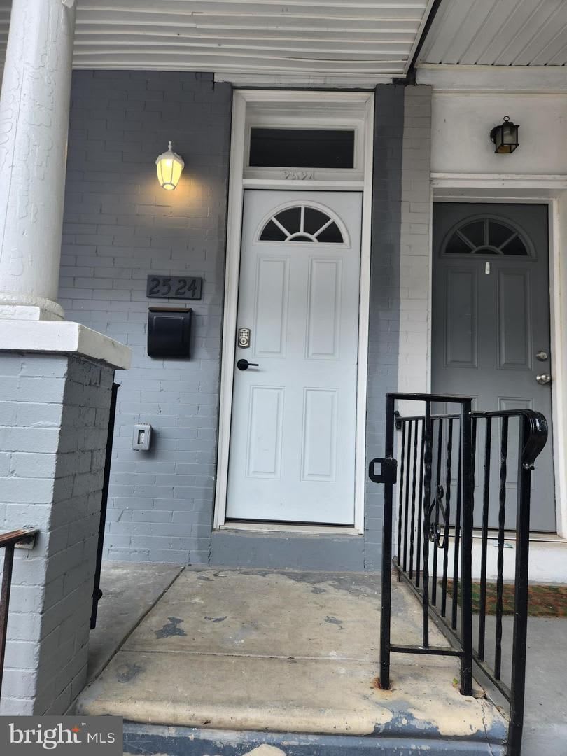 3 beds 1 .5 bath – photo 2