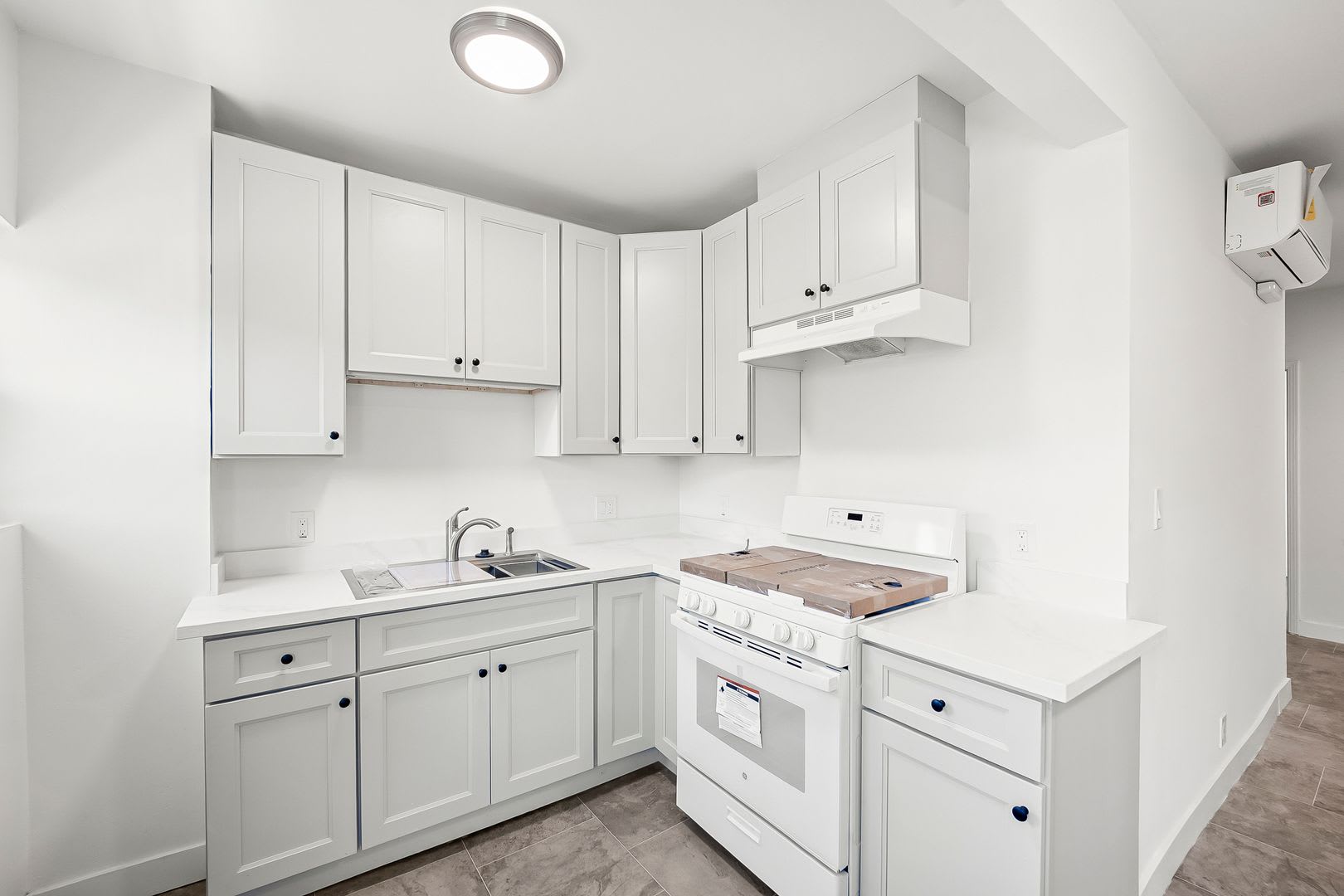 1630 W. Temple St. – photo 4