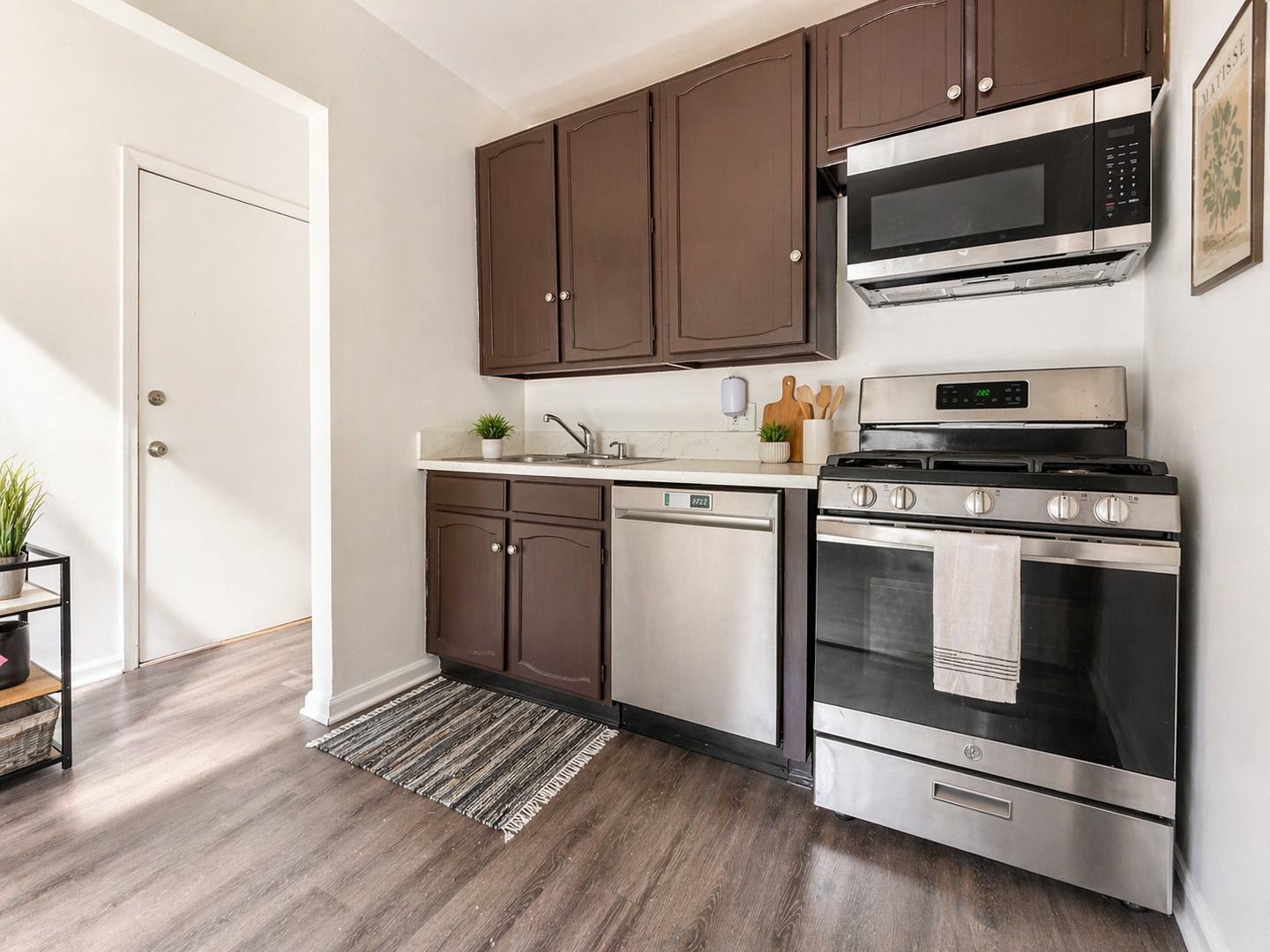 1133 W 36th Pl – photo 3